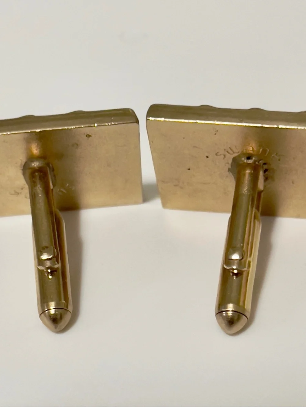 Vintage Swank Art Deco Chevron Men’s Cufflinks Rectangle Textured Gold Tone